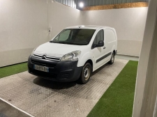 Photo du véhicule CITROEN Berlingo XL 1.6 BlueHDi 100 Club