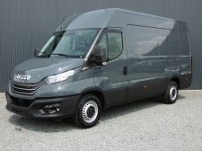 Photo du véhicule IVECO DAILY FOURGON 35S18 EMPATTEMENT 3520L H2