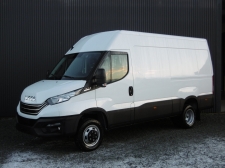 Photo du véhicule IVECO DAILY FOURGON 35C18 RJ EMPATTEMENT 3520L H2