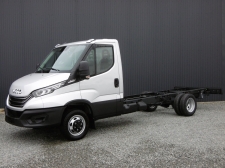 Photo du véhicule IVECO DAILY CHASSIS CABINE RJ 35C21HA8 D35C emp 4100 mm