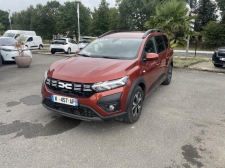 Photo du véhicule DACIA Jogger 1.0 TCe 110ch Expression 7PL GPS JA16 City Pack